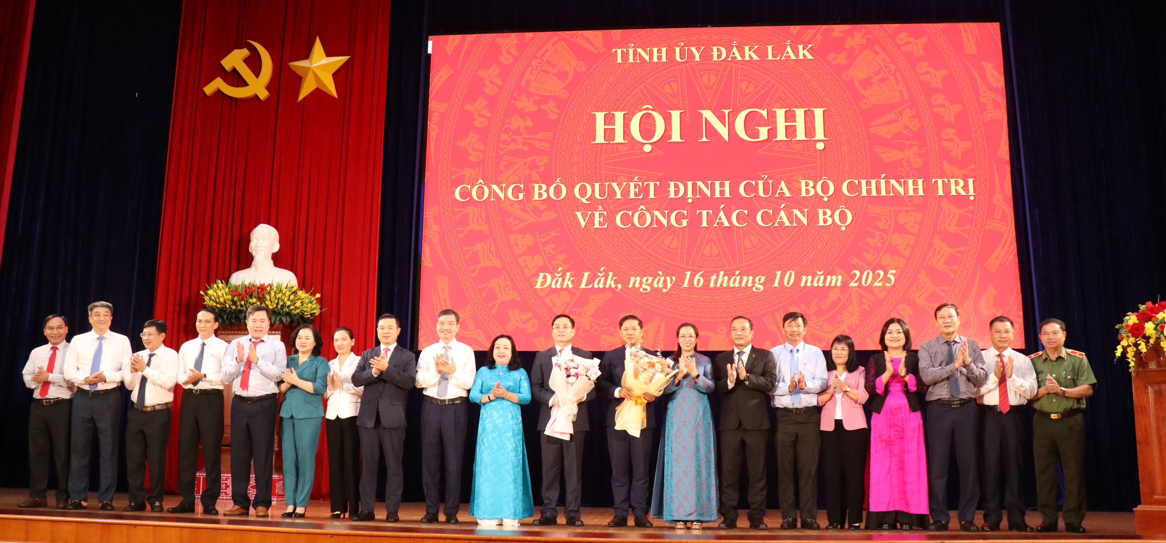 anh 6 bài 8